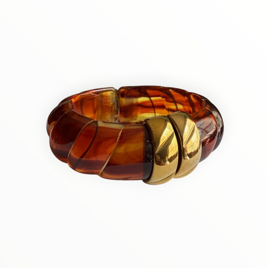 TALI The Riviera resin bracelet in amber brown with gold plated accents and a textured, chunky design.