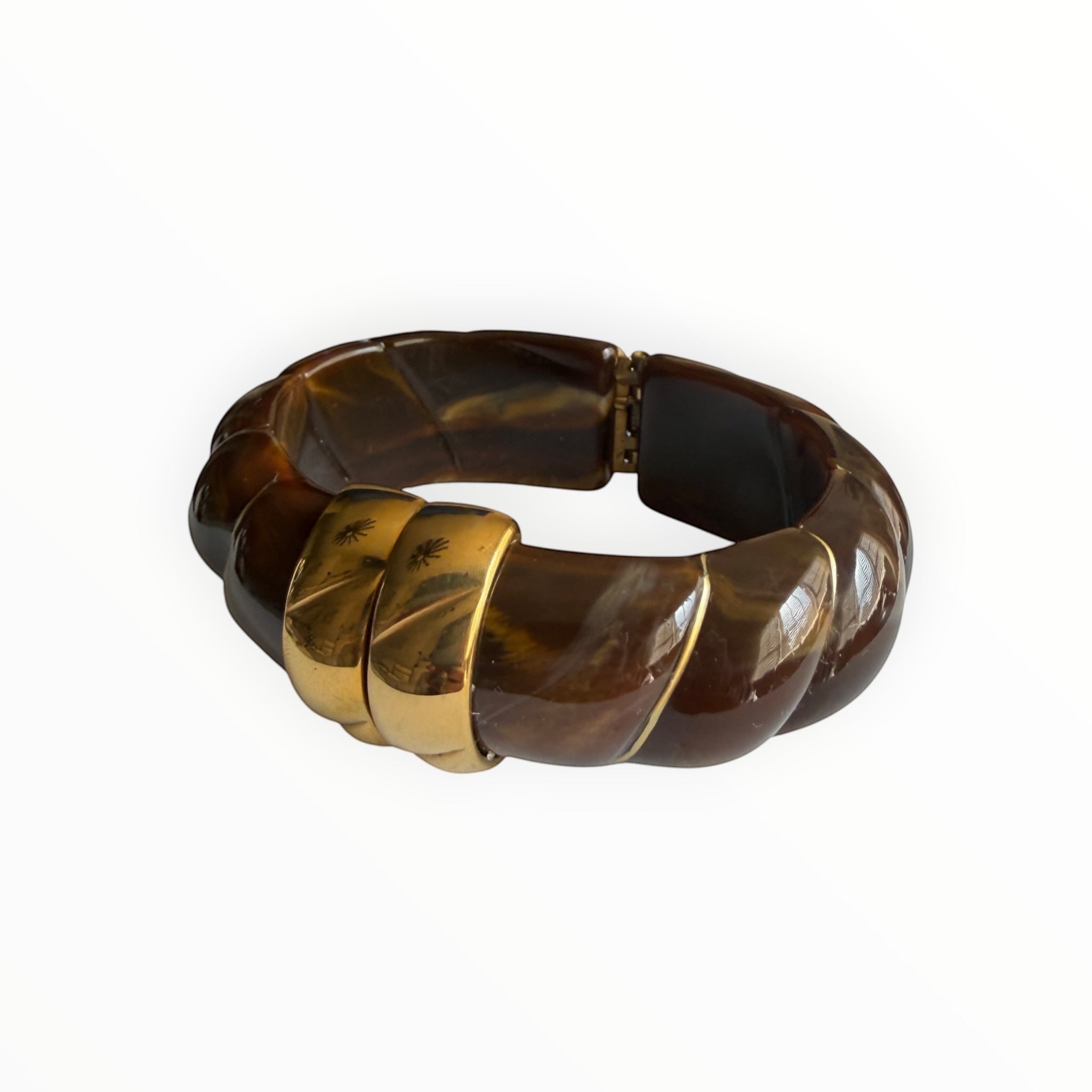 TALI The Riviera Resin Bracelet in brown marbled resin with gold-plated accents and a hinged design.