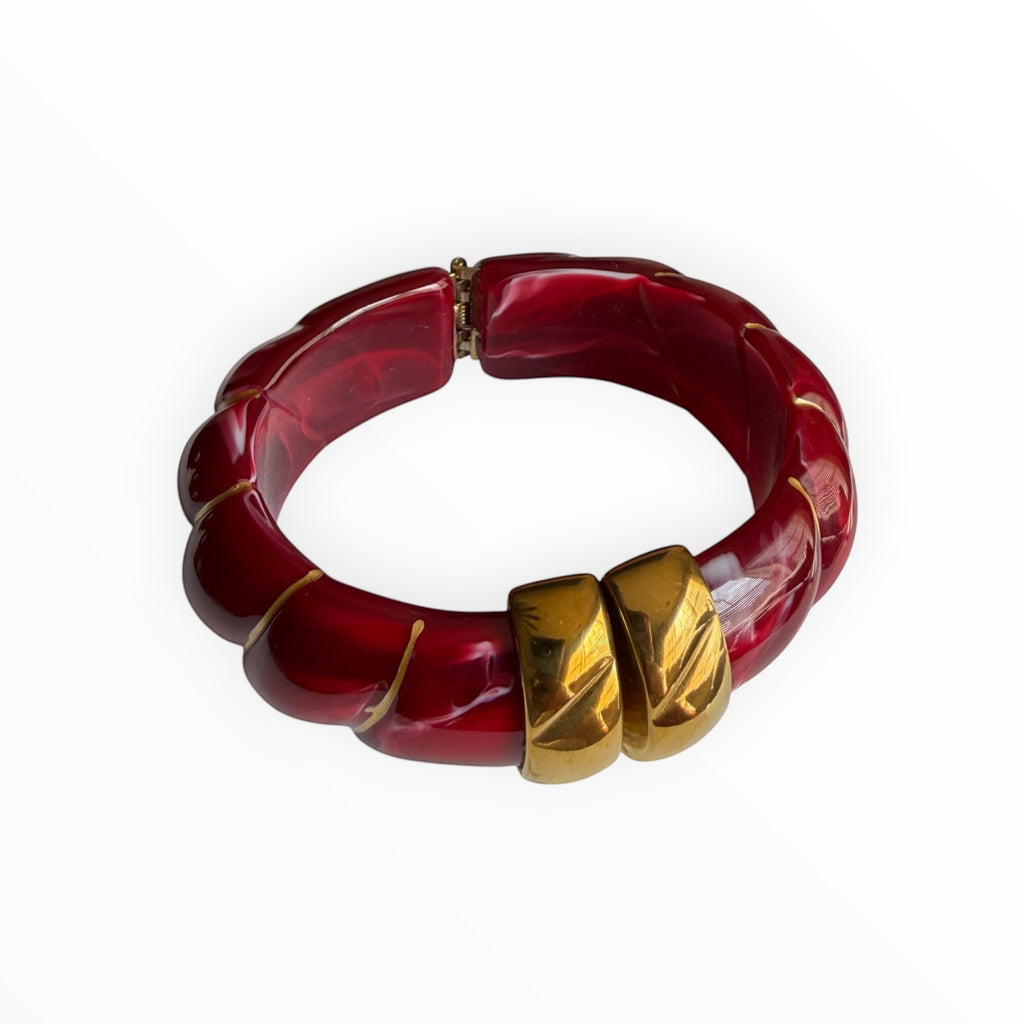 TALI The Riviera Resin Bracelet in deep red with gold-plated accents and a textured, chunky link design.