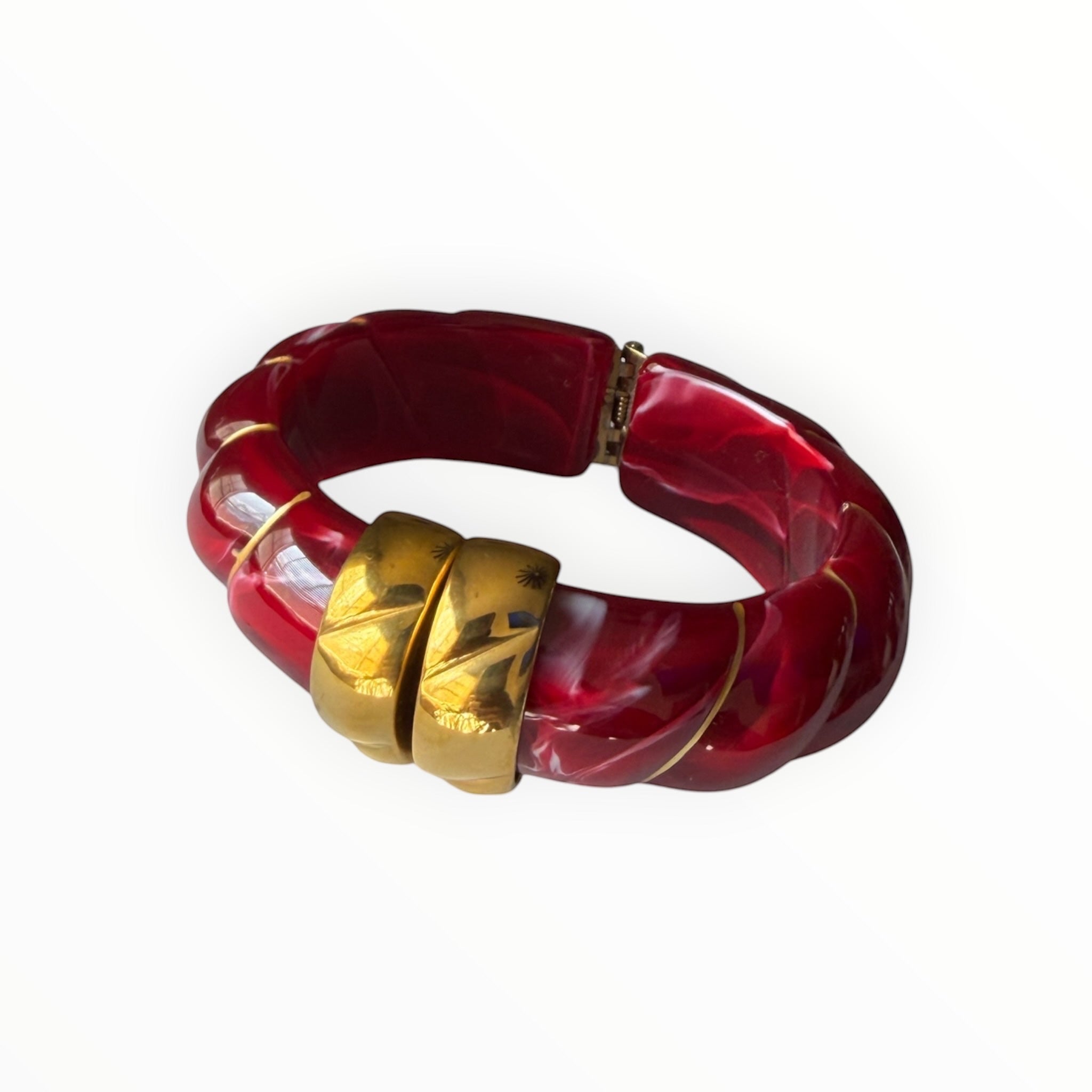 TALI The Riviera resin bracelet in deep red with gold-plated accents and a textured, marbled finish.