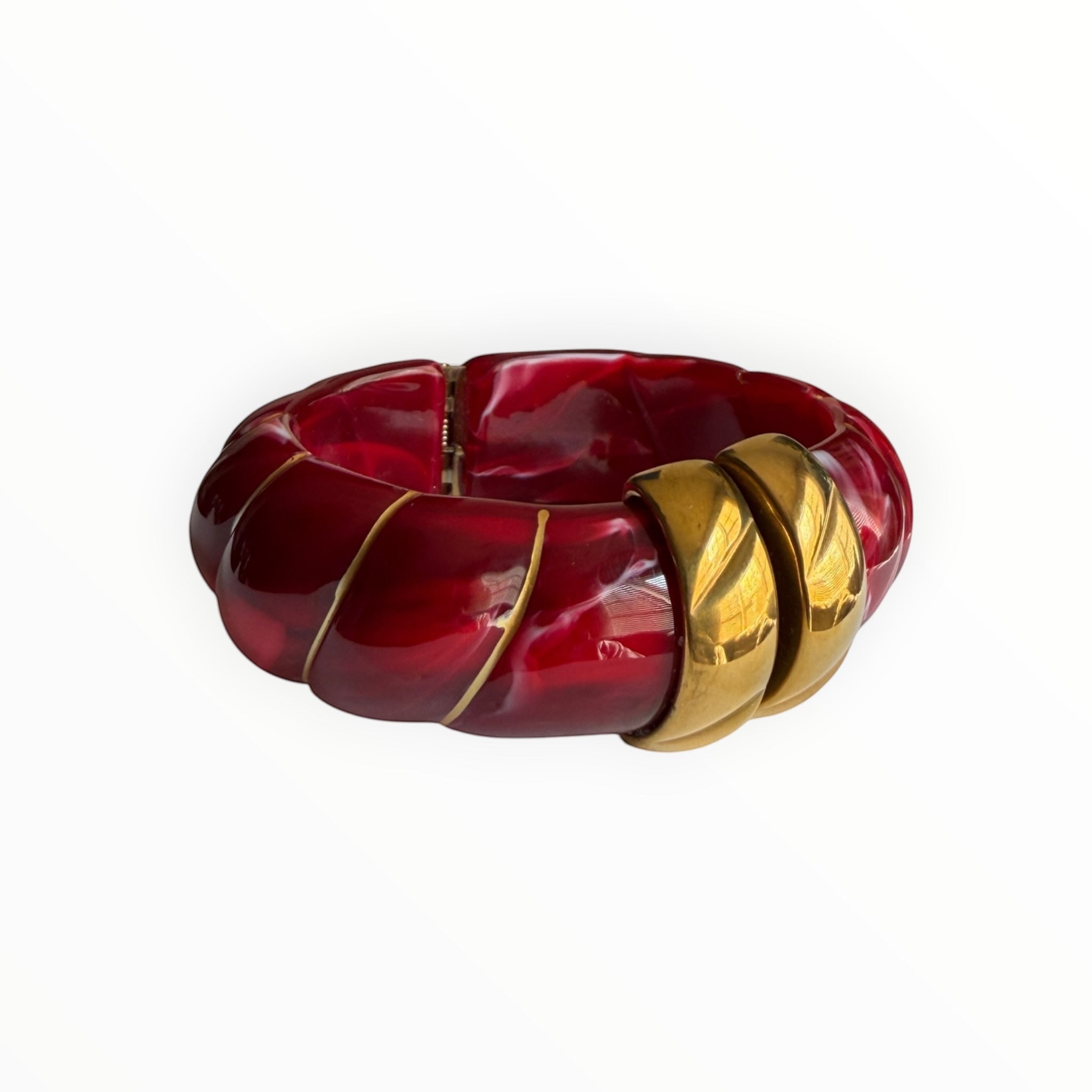 TALI The Riviera Resin Bracelet in deep red with gold-plated accents and a chunky, textured design.