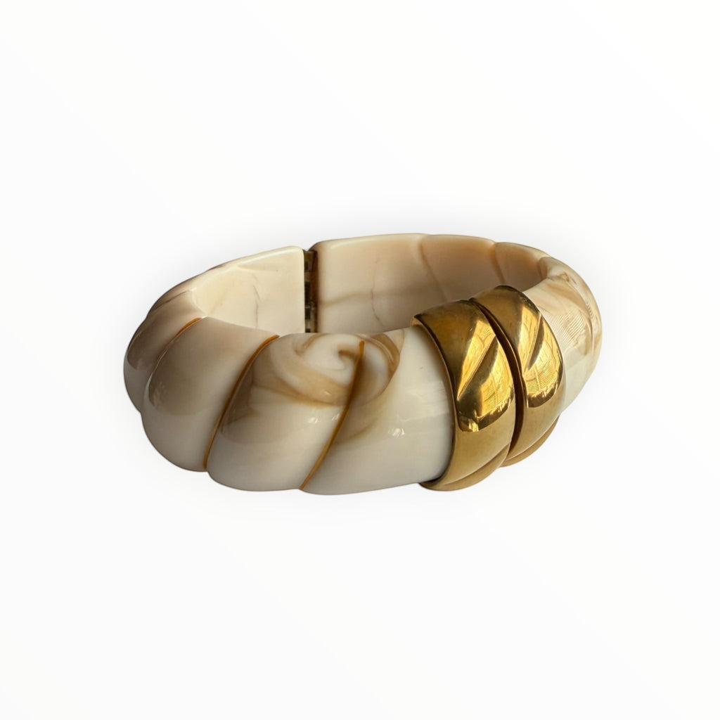 TALI The Riviera Resin Bracelet featuring cream marbled resin segments accented with polished gold plated metal links.